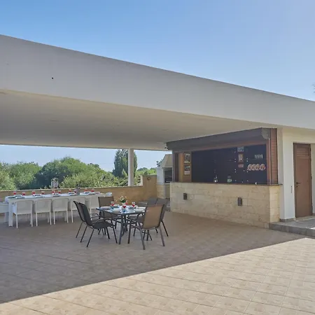 Luxusferienhaus Fuer 14 Personen