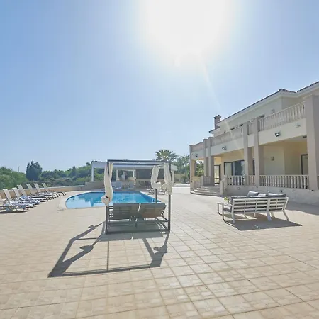 Holiday home Luxusferienhaus Fuer 14 Personen *