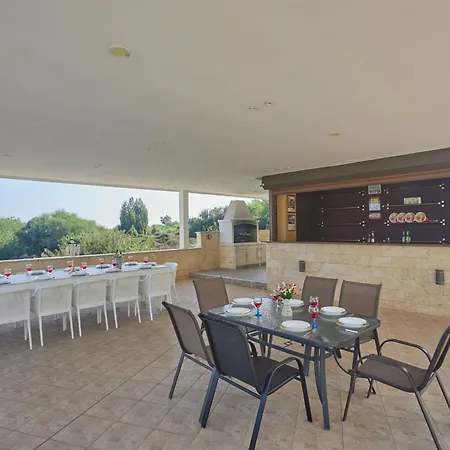 Holiday home Luxusferienhaus Fuer 14 Personen *
