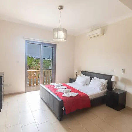 Holiday home Luxusferienhaus Fuer 14 Personen