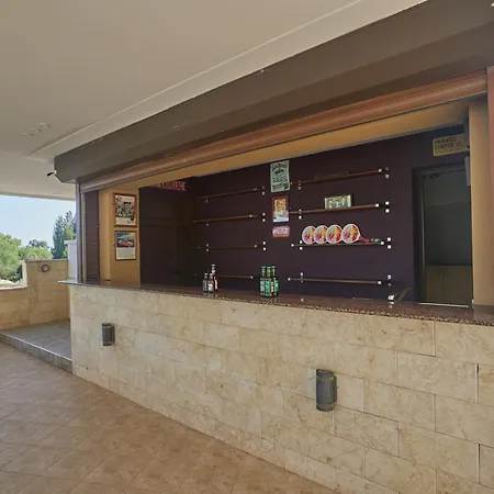 Nyaraló Luxusferienhaus Fuer 14 Personen *